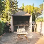 Vandrarhem Holacamp *