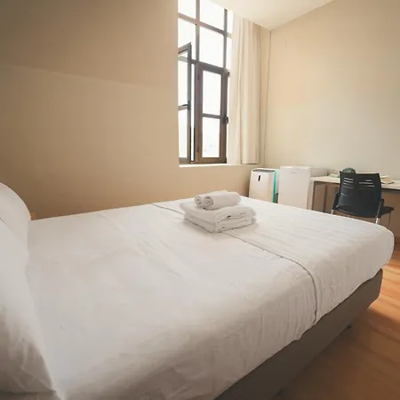 Hostel Holacamp