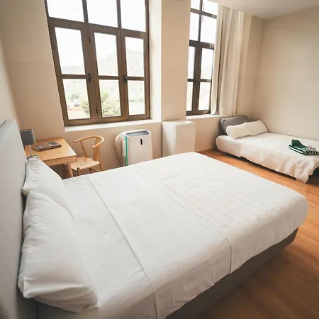 Tres Estrellas Hostel